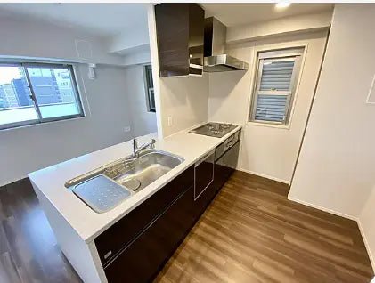 THE URBANEX KYOTOSANJODORI - PDJ Indonesia