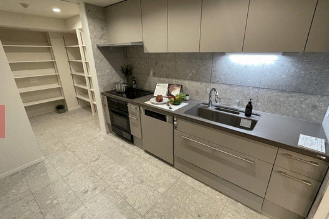 ULTIME Harajuku, 3, Sendagaya, Shibuya-ku - PDJ Indonesia