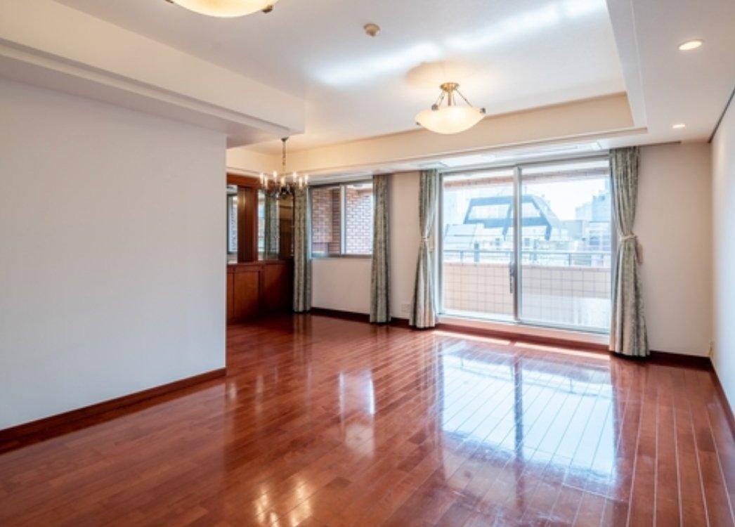 WESENT Akasaka Shinsaka - PDJ Indonesia